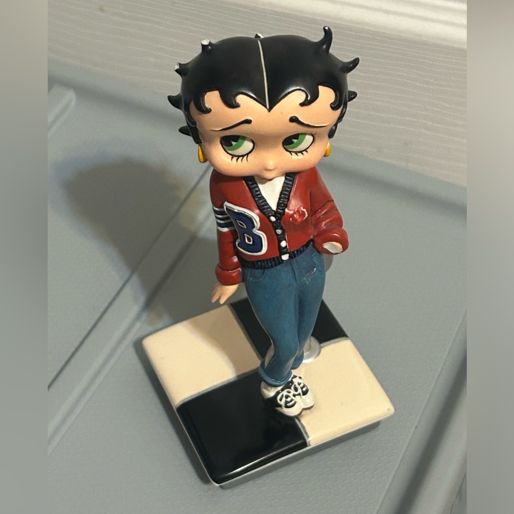 Figurine